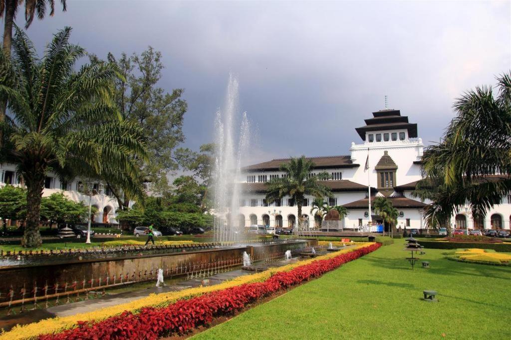 Paniisan Hotel Bandung Esterno foto